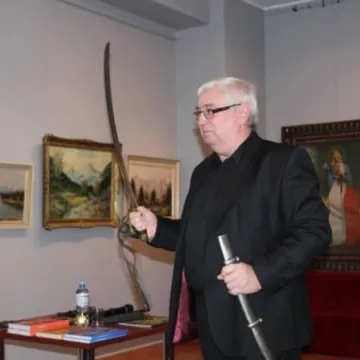 O temblakach broni białej