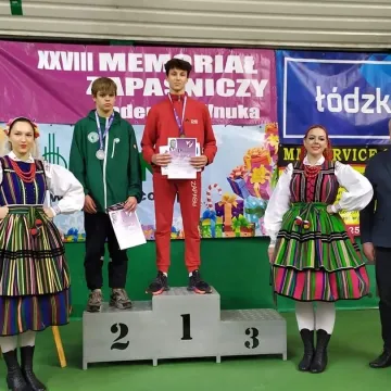 Zapaśnicy ZKS Radomsko startowali w Pabianicach i Radomiu