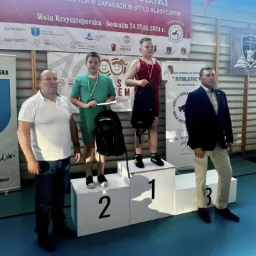 „Dziewiątka” z Radomska Mistrzem Polski szkół podstawowych w zapasach