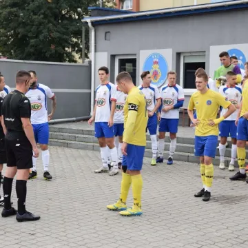 IV liga. RKS Radomsko - LKS Kwiatkowice 3:0