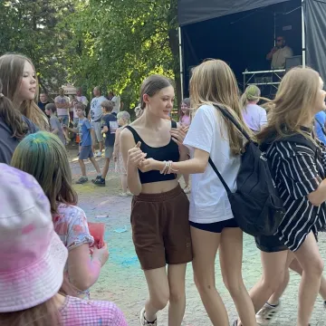 Magia kolorów, czyli Holi Day 2024 w Radomsku