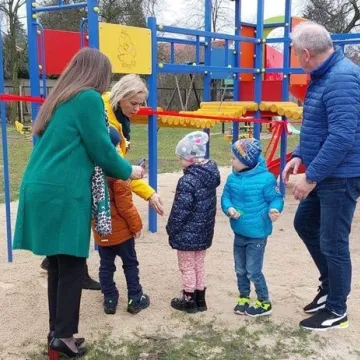 Nowy plac zabaw dla dzieci z PP 4 w Radomsku