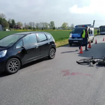 85-letni rowerzysta potrącony przez auto