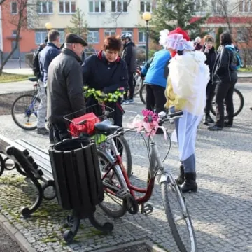 Powitali wiosnę na rowerach 