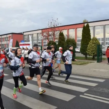 Pobiegli i uczcili rocznicę odzyskania niepodległości 