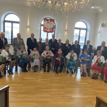 Razem przez pół wieku. Medale trafiły do dziesięciu par