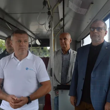 Autobusem na nowy basen w Radomsku