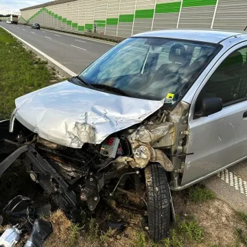 Zdarzenie drogowe z udziałem 92-latka na A1