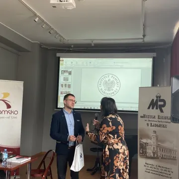 [WIDEO] Poszukiwania szczątków kapitana Stanisława Sojczyńskiego-Warszyca. Wykład dr Krzysztofa Latochy w Muzeum Regionalnym w Radomsku