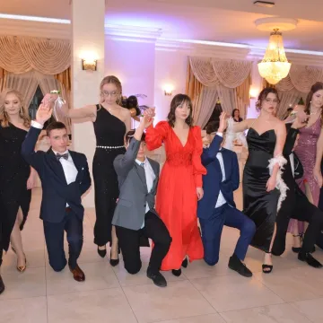 Bal studniówkowy maturzystów z Przedborza