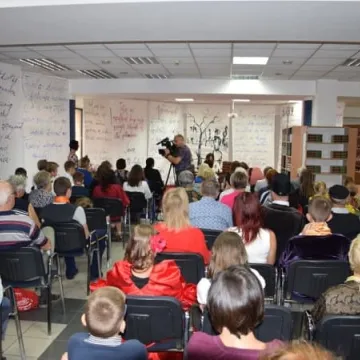 Narodowe Czytanie. Osiem nowel na raz 