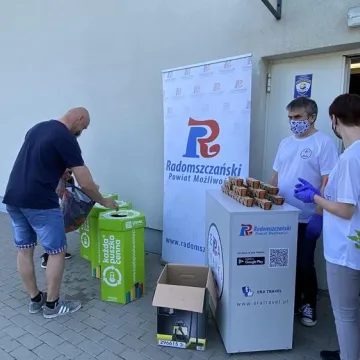 Oddali puszki, otrzymali sadzonki i zioła