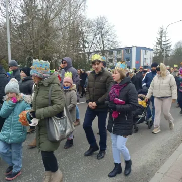 Orszak Trzech Króli w Radomsku: radość i kolędy