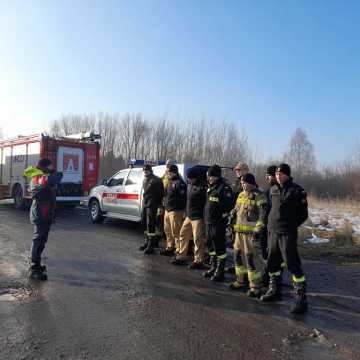 Ćwiczenia ratownicze strażaków na Folwarkach z Radomska