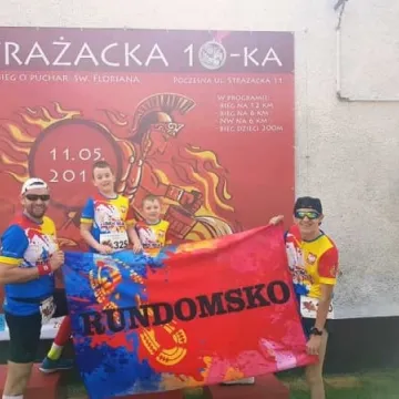 Mateusz Ojrzyński z RUNdomsko wygrywa bieg „Strażacka10-tka” w Poczesnej