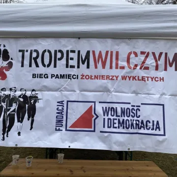 [WIDEO] Radomsko uczciło Żołnierzy Wyklętych biegiem Tropem Wilczym