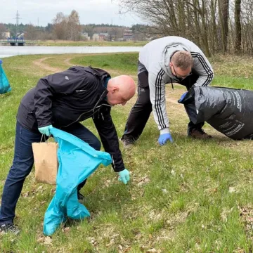 Prezydent i RdR wzięli się za sprzątanie Wymysłówka