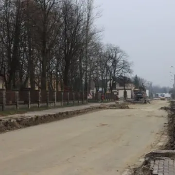 Jak postępują prace na ul. Kościowa w Radomsku?