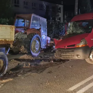 49-latek spowodował kolizję i uciekł. Był pijany