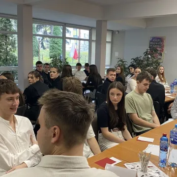 Edukacja obywatelska w „Mechaniku”. Dyskusje o czytelnictwie, stresie i uzależnieniach