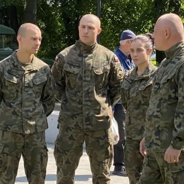 Żołnierze uczą w Radomsku kobiety podstaw samoobrony