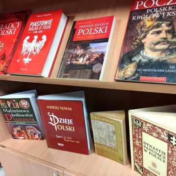 966. Chrzest Polski - wystawa w bibliotece w Radomsku