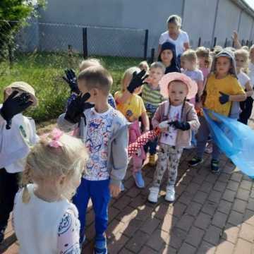 Sprzątanie Świata: edukacja i zabawa w szkołach Gminy Radomsko