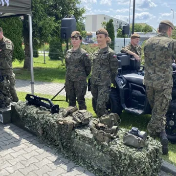 Symulacja wypadku i zarządzanie kryzysowe. Trening 9. Łódzkiej Brygady OT w Radomsku