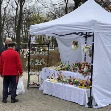 Domowe wypieki, wędliny i ozdoby. Tak wyglądał V powiatowy kiermasz wielkanocny