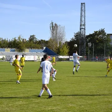 Wygrana lidera tabeli. RKS Radomsko pewnie pokonał Stal Niewiadów