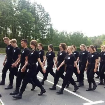 Manewry klas mundurowych z 