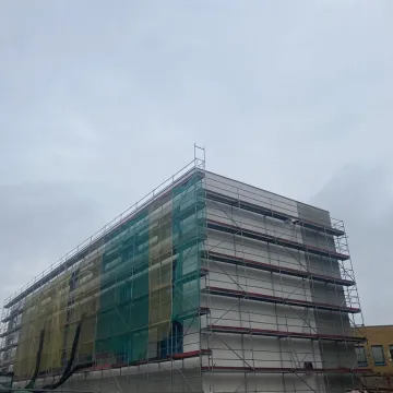 Nowoczesny obiekt przy szpitalu w Radomsku rośnie w oczach