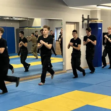 Zajęcia z samoobrony klasy mundurowej z Mechanika