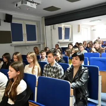 W „drzewniaku” w Radomsku recytowali w obcych językach