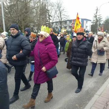 Orszak Trzech Króli w Radomsku: radość i kolędy