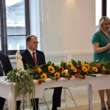 8 par obchodziło Złote Gody