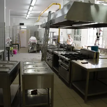 Piotrków Tryb.: SP2 z nową kuchnią i stołówką