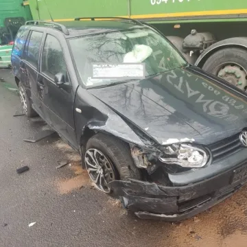 Gomunice: zderzenie 4 samochodów na DK91. Są utrudnienia