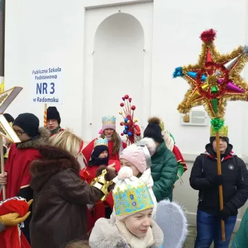 Orszak Trzech Króli w Radomsku: radość i kolędy