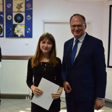 Najzdolniejsi uczniowie otrzymali stypendia prezydenta