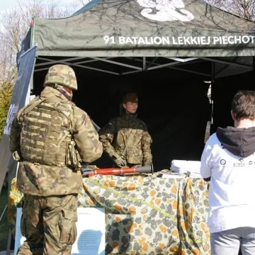 Cześć i chwała bohaterom!