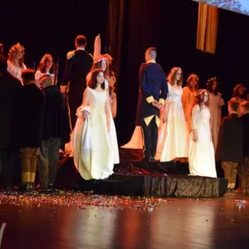 Teatr Żródło z widowiskiem „Niepodległa