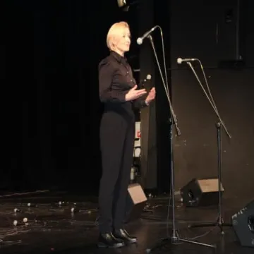 Sienna Gospel Choir na deskach MDK