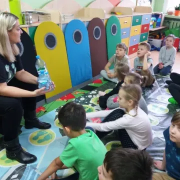 By w przyszłych stuleciach nie utonąć w śmieciach