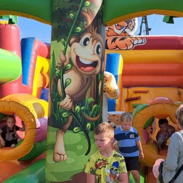 Kleszczowskie dożynki. Na scenie Universe, Wac Toja oraz Cleo