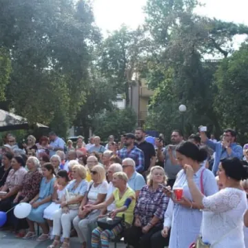 Romskie melodie na placu 3 Maja