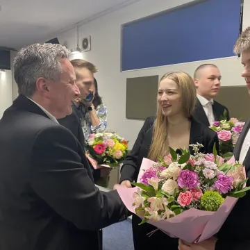 [WIDEO] To był ich dzień. Maturzyści z ZSDiOŚ oficjalnie zakończyli szkołę