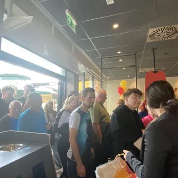 Tłumy na otwarciu McDonald’s w Radomsku