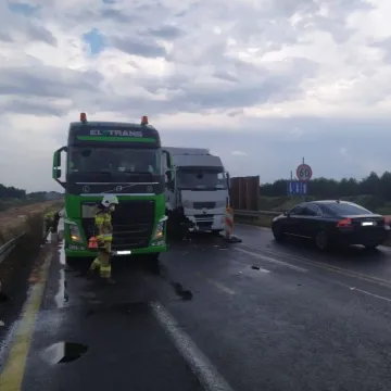 Dwie ciężarówki zderzyły się na DK1