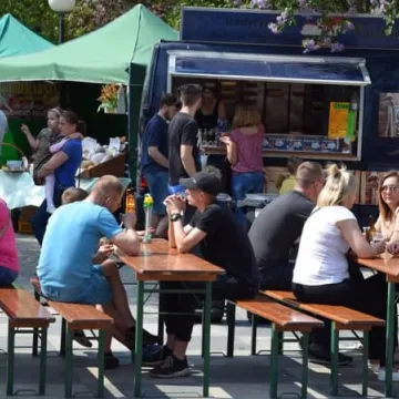 Food trucki opanowały plac 3 Maja